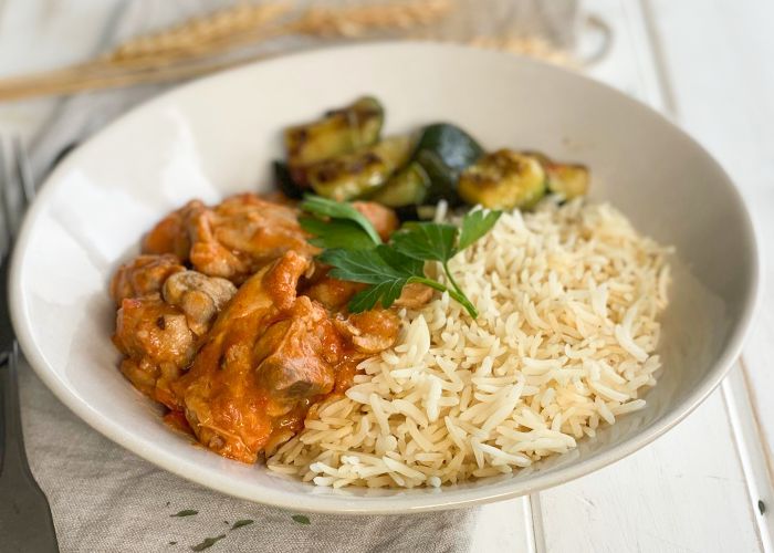 Chicken stroganoff w rice + zucchini