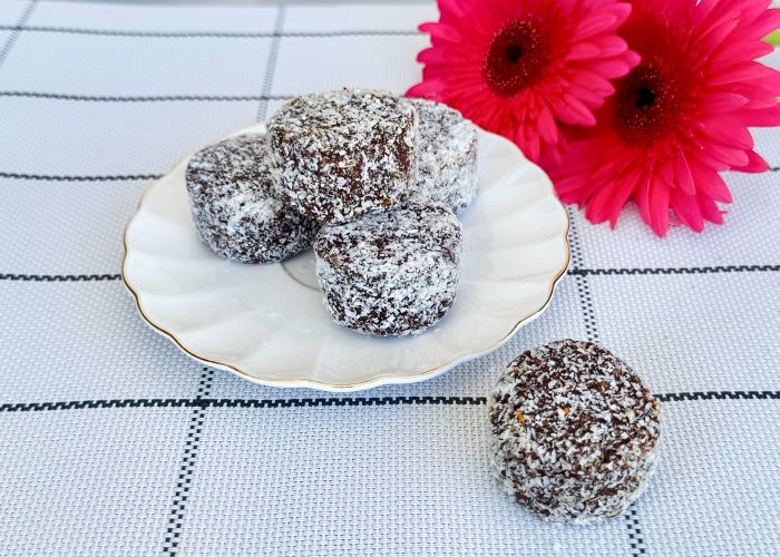 Italian chocolate lamington