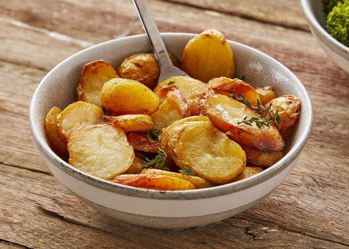 Roast herb potatoes - family pack (500gr)