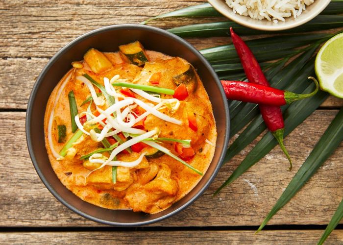 Thai red chicken curry